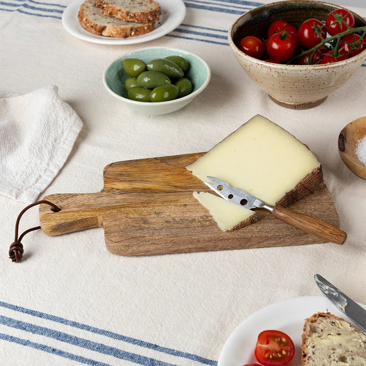 Large Mango Wood Chopping Board with Handle – Rustic Wooden Serving Board
