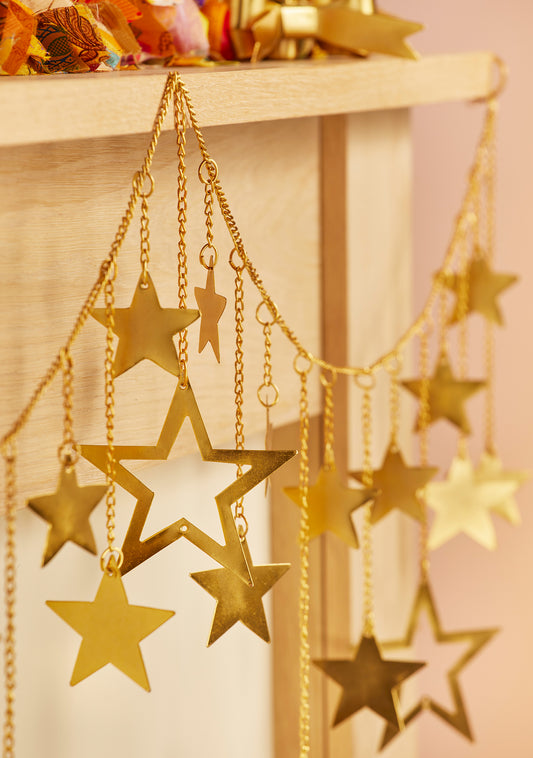 Gold Metal Star Garland – 133cm